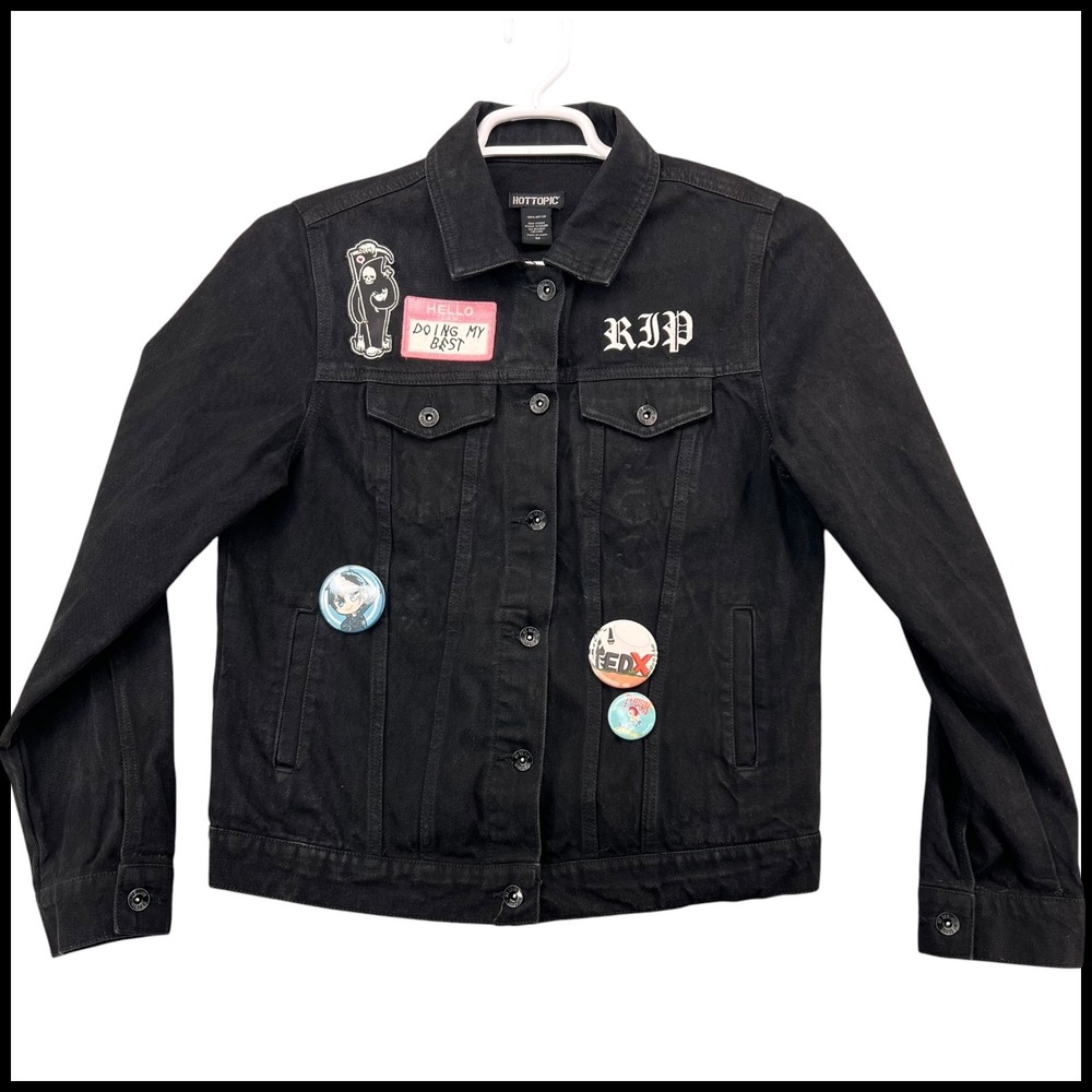 Hot Topic Denim Jacket Mens Small Black Patch Coffin RIP Punk Goth Trucker